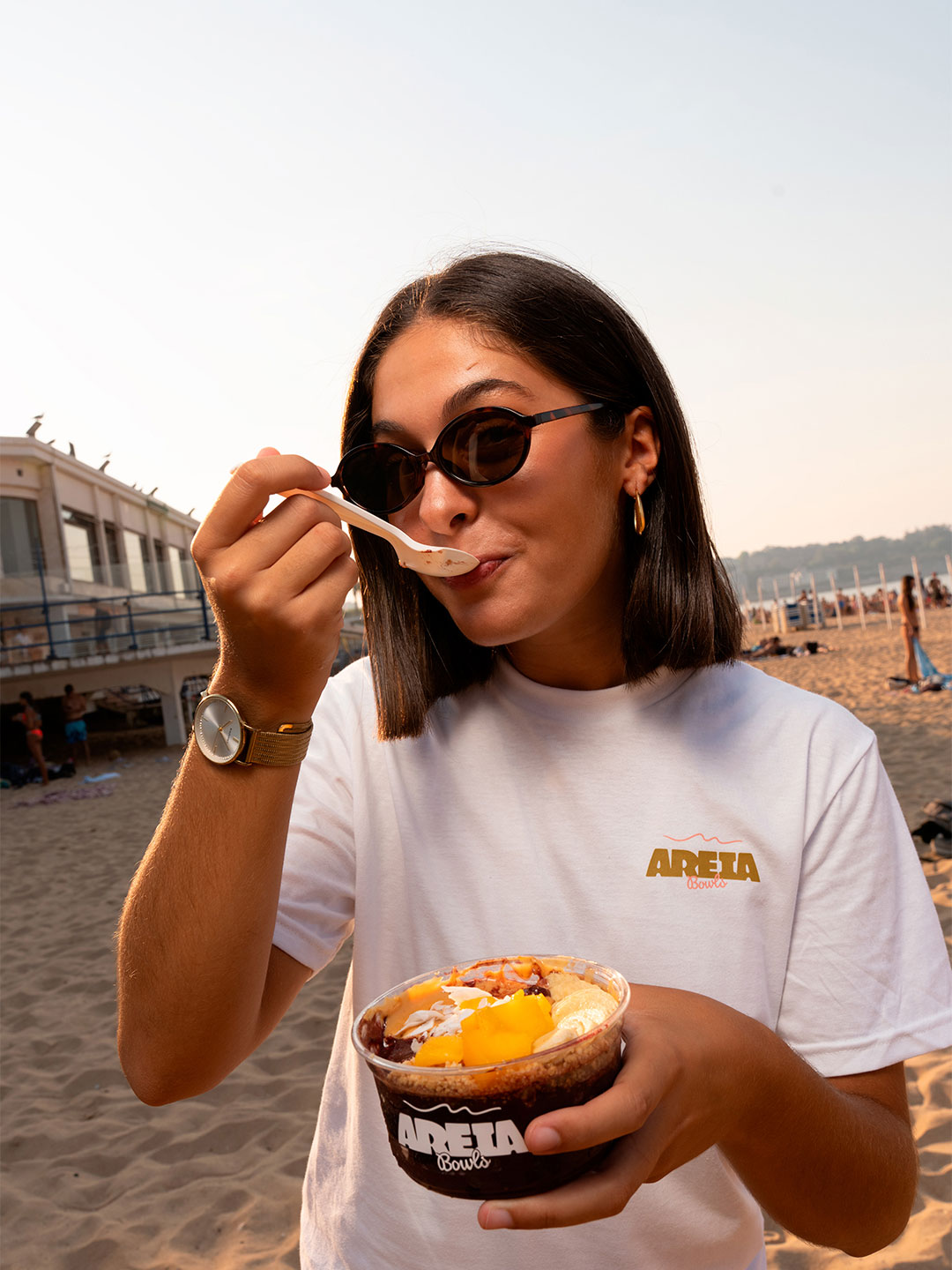 Bowl de açaí con fruta y granola