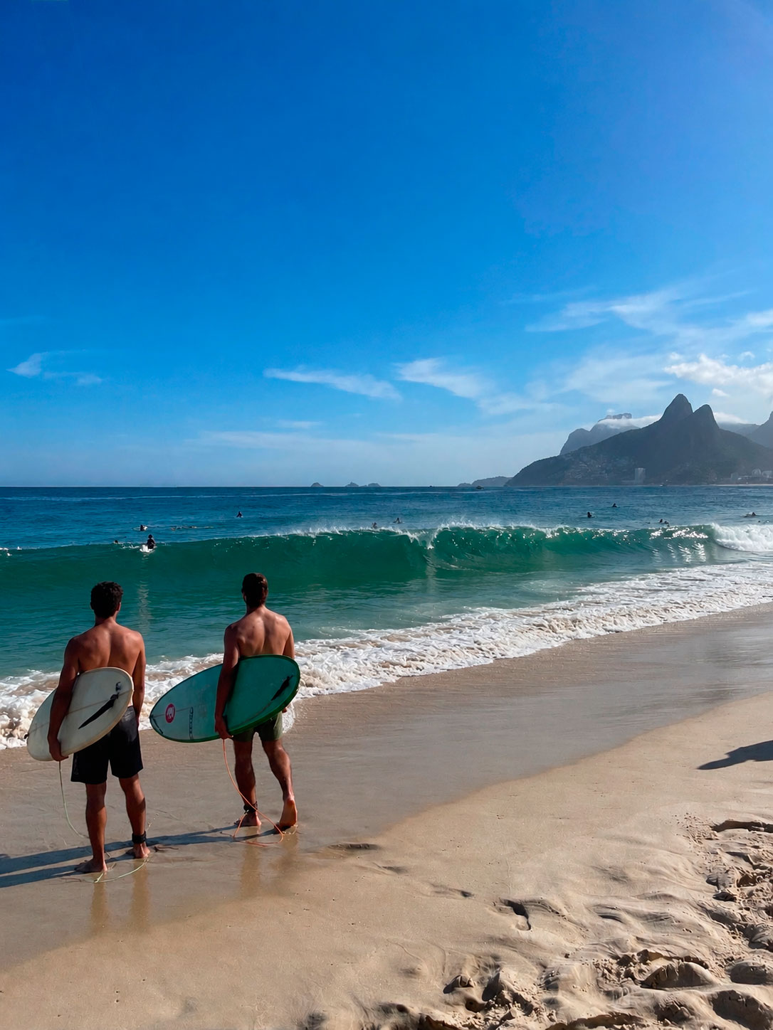 Preparando un bowl de açaí